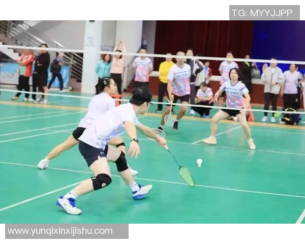 羽毛球双打顶级组合默契配合的战术分析与合作精神探讨